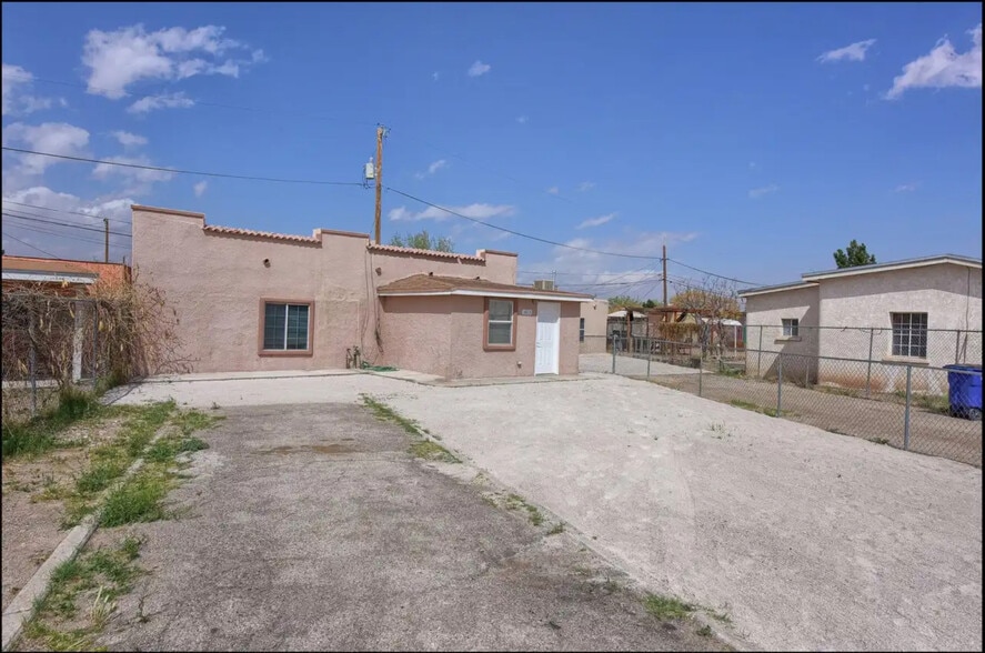 Primary Photo - 153 Dixon Pl