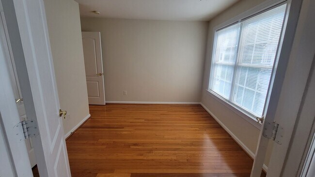 Building Photo - Stunning and Spacious 5 Bed 4 Bath Colonial Home With A 2-Car Garage In Bailwick