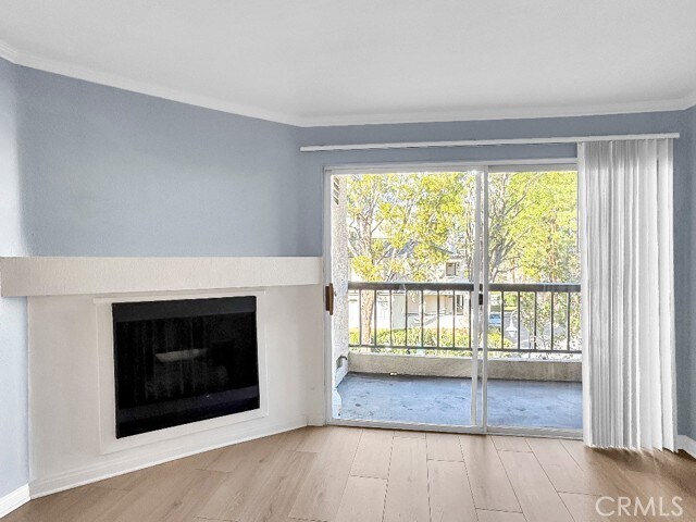 Building Photo - 5500 Owensmouth Ave