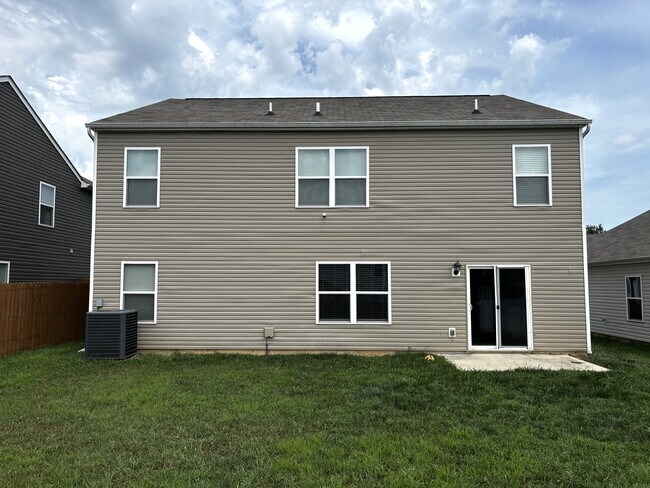 Building Photo - 7523 Game Bird St