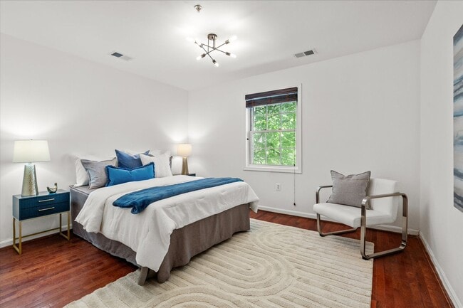 Building Photo - Stylish Trinidad 2BR/2BA Condo with Contemporary Upgrades and Skylights