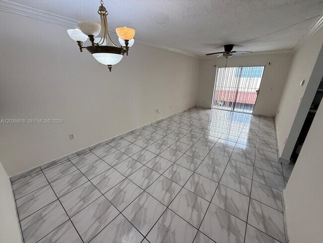 Building Photo - 1285 W 26th Pl