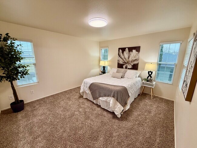 Building Photo - Ashley Estates