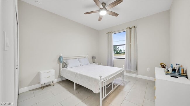 Building Photo - 221 Chiquita Blvd N