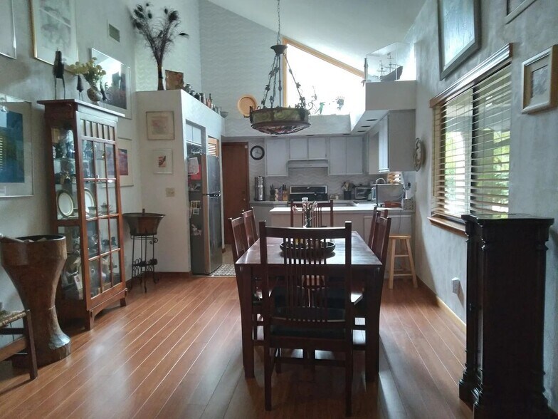 Building Photo - 275 Bayridge Ct