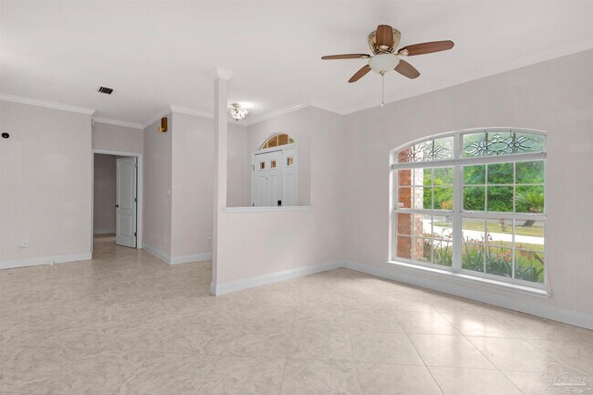 Building Photo - 8731 Thunderbird Dr