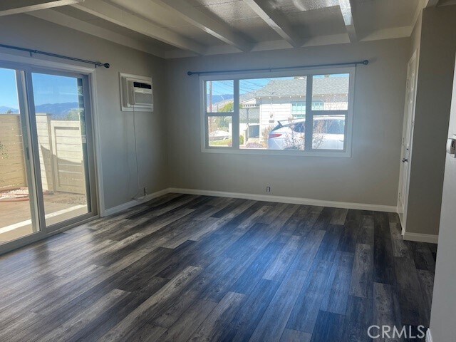 Building Photo - 1342 Opal Ave