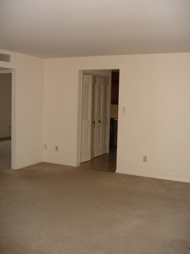 2 br, 1 bath House 3606 ORKNEY ROAD, APT. B 3606 Orkney Rd