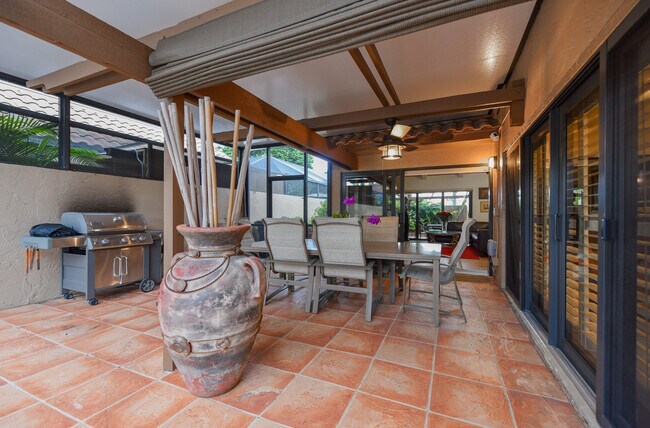 Building Photo - 6548 Patio Ln