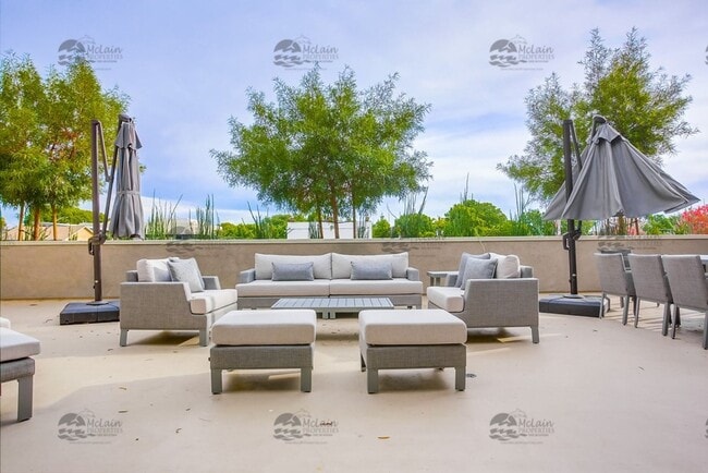 Building Photo - LUXURY 2 Bedroom with AC and Washer/Dryer, DOWNTOWN CARLSBAD VILLAGE