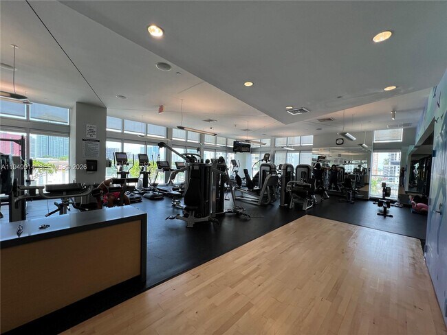 Building Photo - 79 SW 12th St