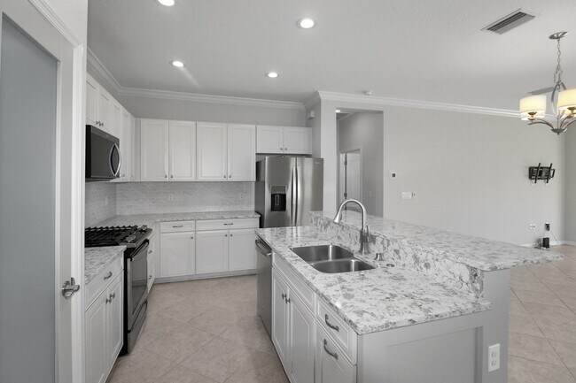 Building Photo - Milano Annual Home for Rent