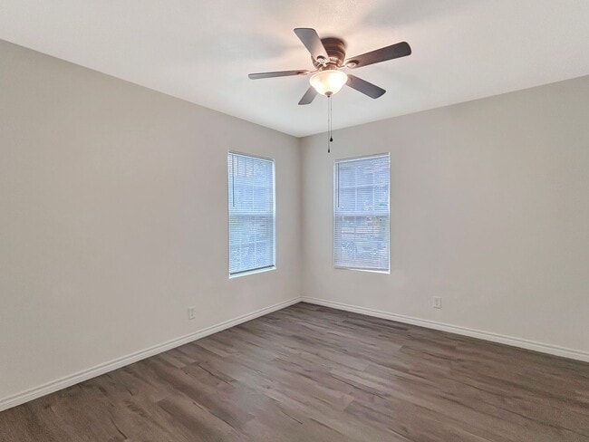 Building Photo - Cozy, Remodeled 2BR with Covered Parking &...