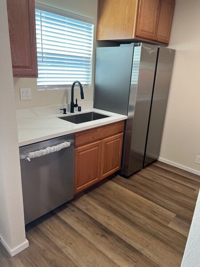 Building Photo - 2674 Christine Oaks