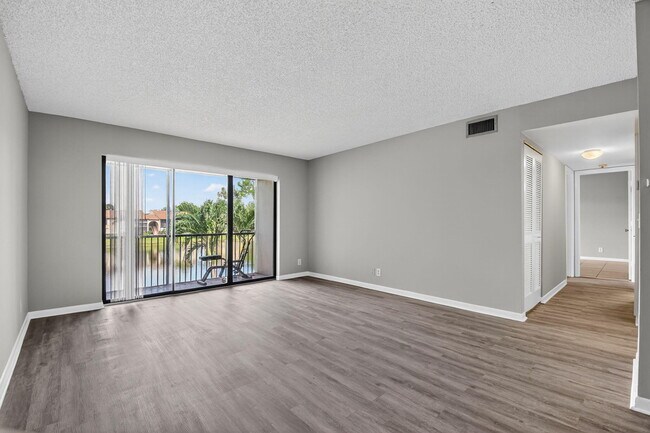 Building Photo - 629 Sea Pine Way
