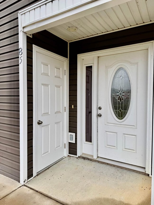 Building Photo - 85 Forest Ave