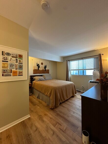 Building Photo - 4385 Georgia St