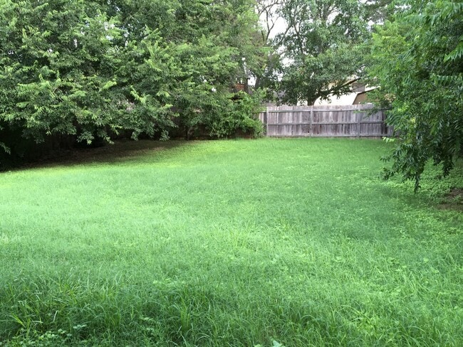 Building Photo - 3329 Country View