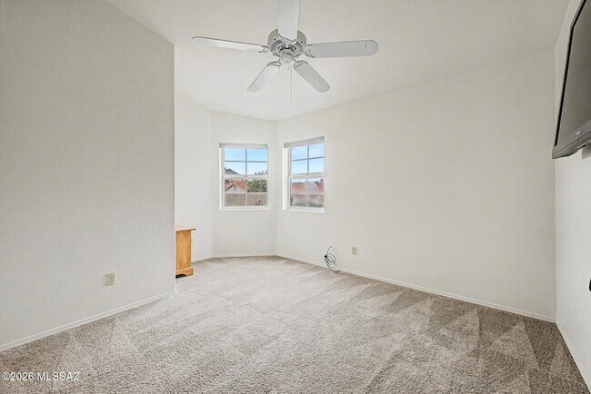 Building Photo - 11525 N Eagle Peak Dr