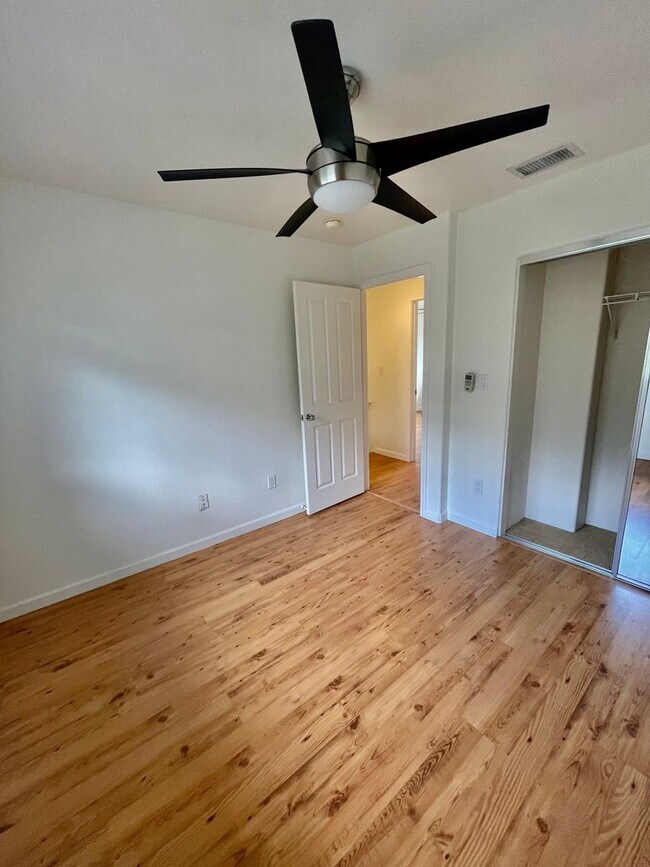 Building Photo - Ocen Pointe Potenial 3 Bedroom Home for Re...