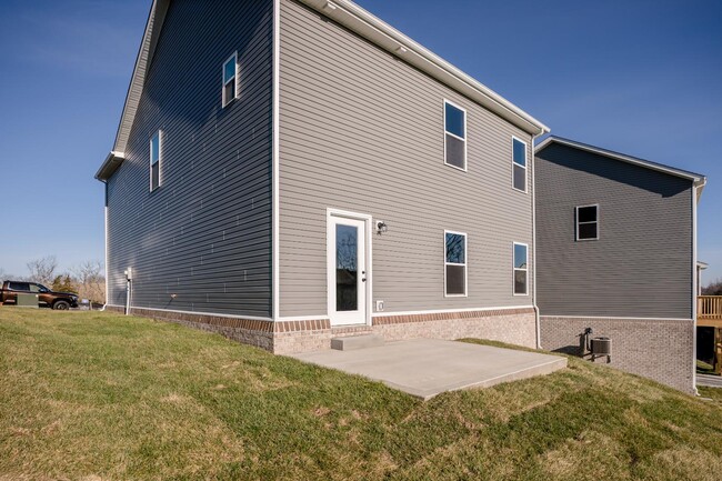 Building Photo - 924 Camden Ct