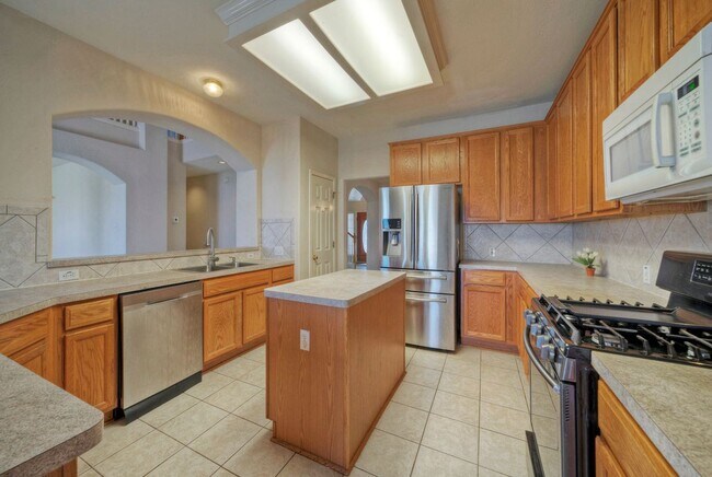 Building Photo - 601 Indian Run Dr