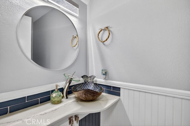 Building Photo - 401 Vista Roma