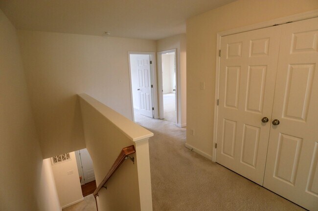 Building Photo - Spacious 4BR Home with Garage Steps from C...