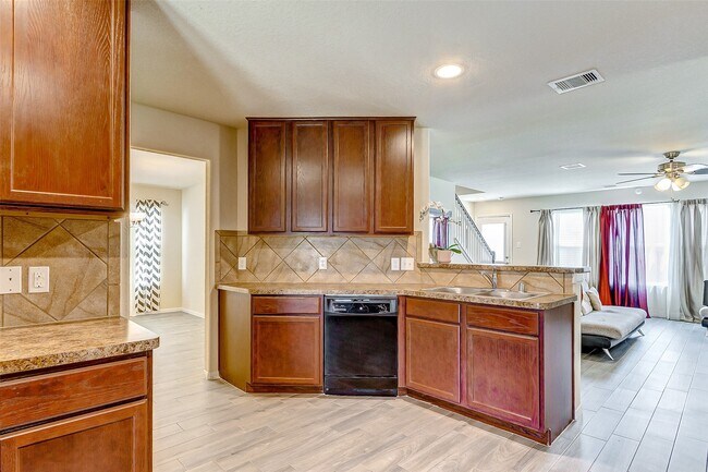 Building Photo - 21219 Fox Hillside Way