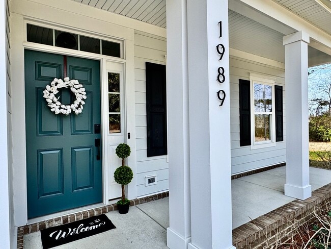 Building Photo - Farmhouse-style Home - Ready NOW in Pungo! A First Time Rental with a HUGE Fenced Yard, Attached ...