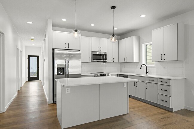 Building Photo - 1311 SW 36th St