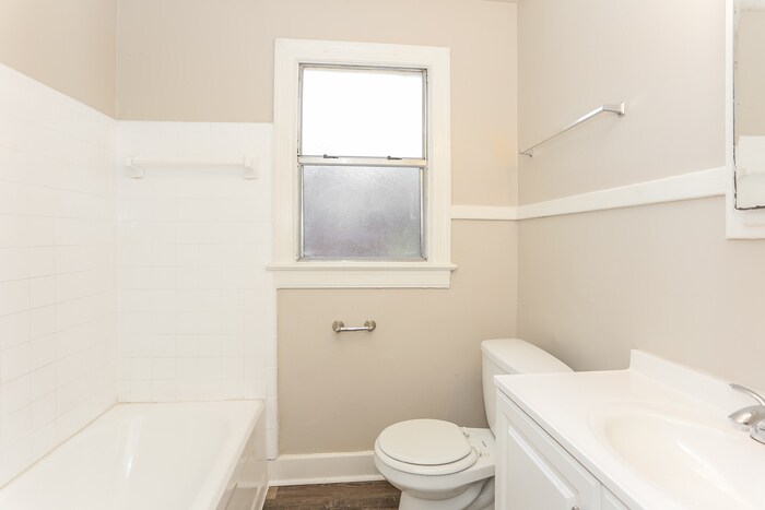 Building Photo - 6517 Sunset Dr