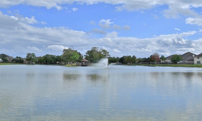 Building Photo - 8206 Sierra Dawn Dr