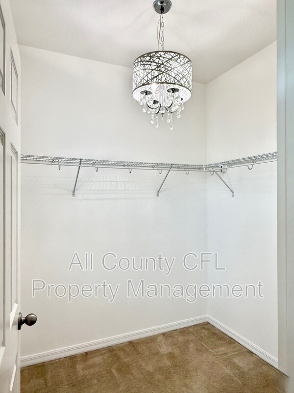 Building Photo - 619 Fortanini Cir