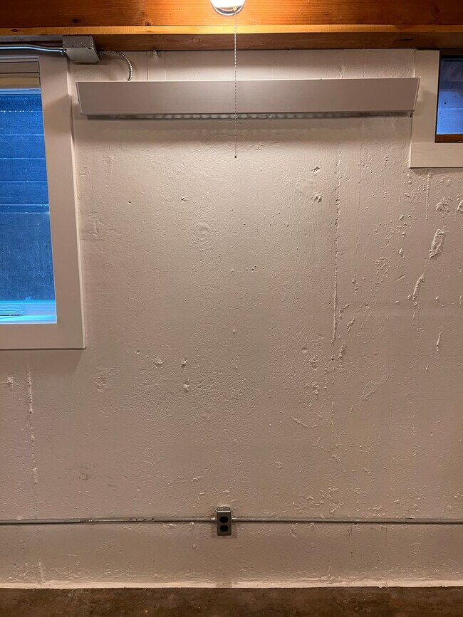 Building Photo - Mars Muni
