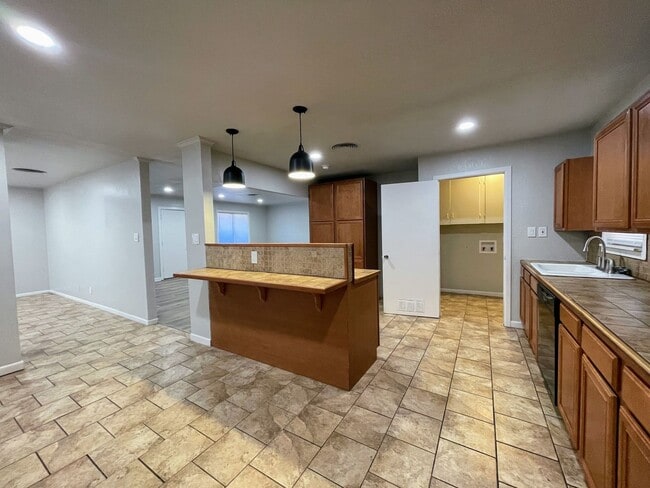 Building Photo - Your Perfect Ranch-Style Retreat – Big Spring’s Best-Kept Secret!