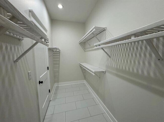 Building Photo - 3541 Sanctuary Dr