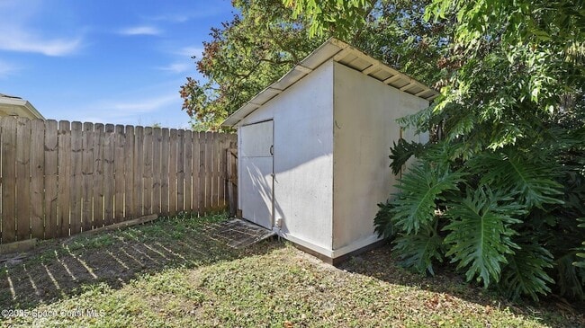 Building Photo - 5950 Ackard Ave