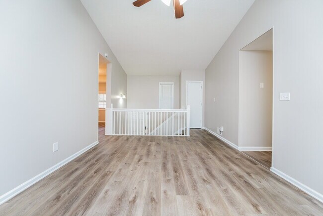 Building Photo - 3320 Revere Cir