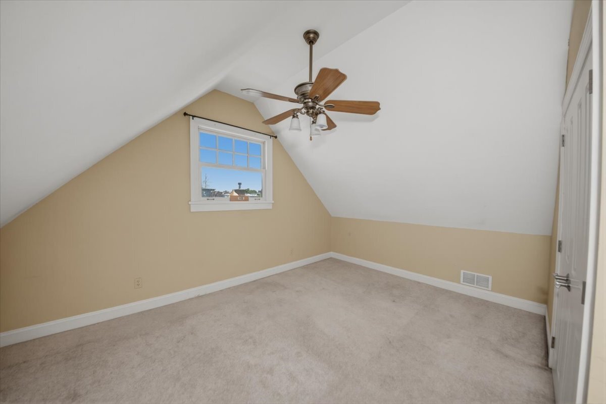 Building Photo - 2720 W Chanay St