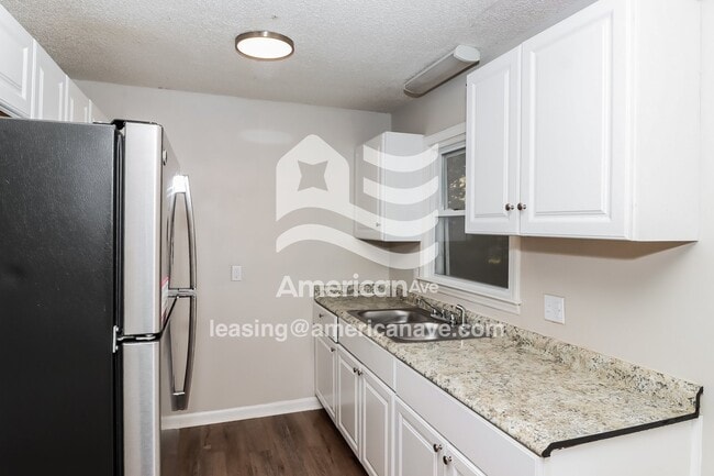 Building Photo - 610 3rd St Pl SW