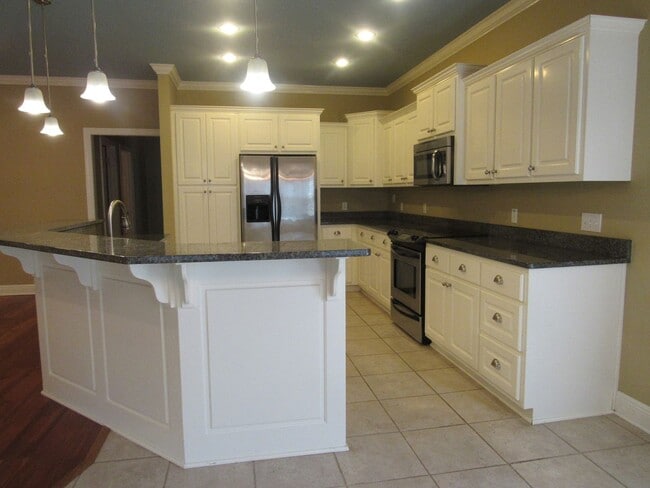Building Photo - Valley Chase Subdivision!