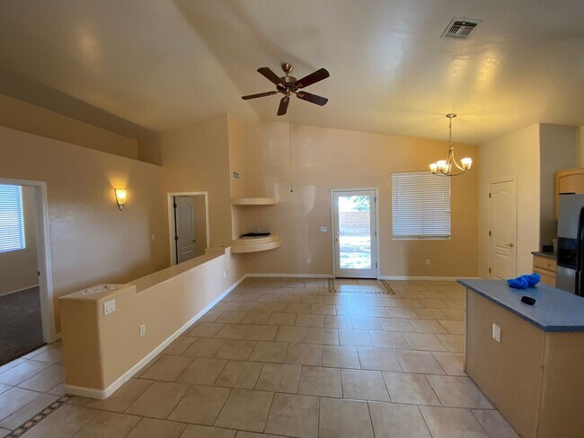 Building Photo - 7716 S Lions Spring Way