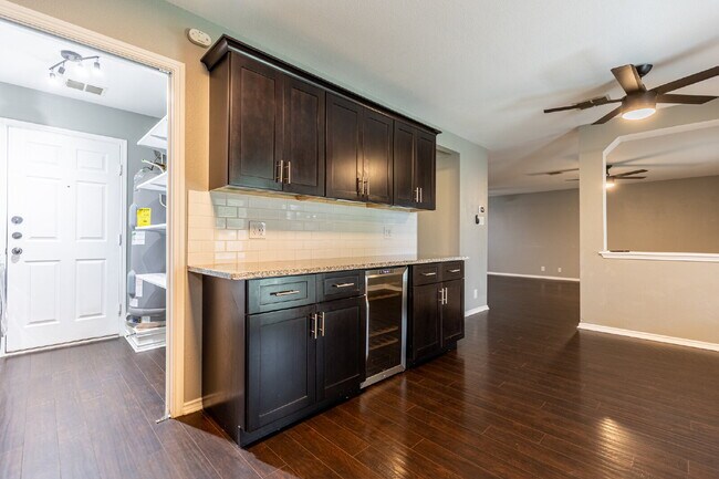 Building Photo - 11119 Rindle Ranch