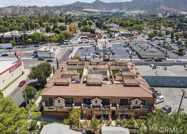 Building Photo - 201 N Reese Pl