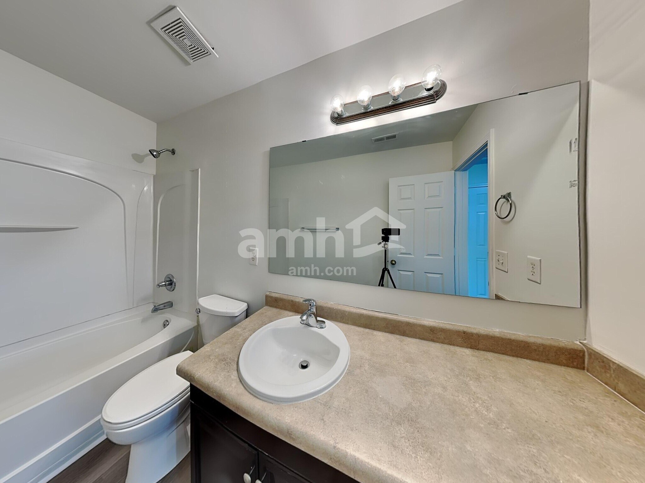Building Photo - 402 Annaberg Ln