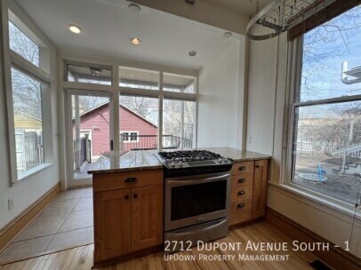 Building Photo - 2712 Dupont Ave S