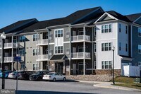Building Photo - 2203 Hudson Ct