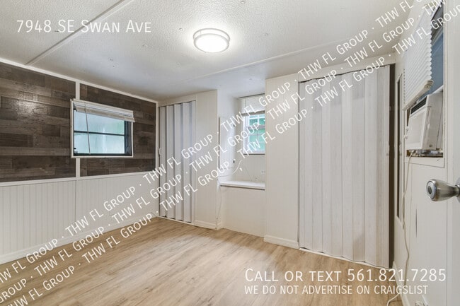 Building Photo - 7948 SE Swan Ave