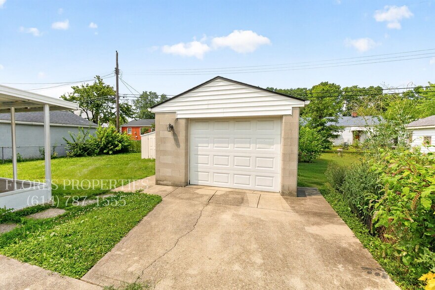 Building Photo - 1136 Pauline Ave